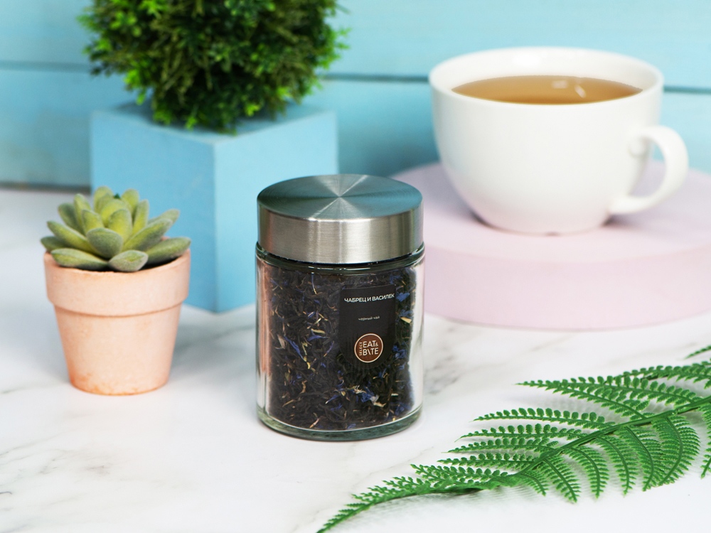 Чай черный, серия Essence, с чабрецом и лепестками василька, стеклянная банка