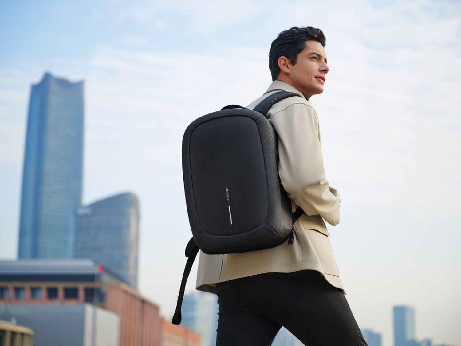 Антикражный рюкзак Bobby Edge из rPET AWARE, 16