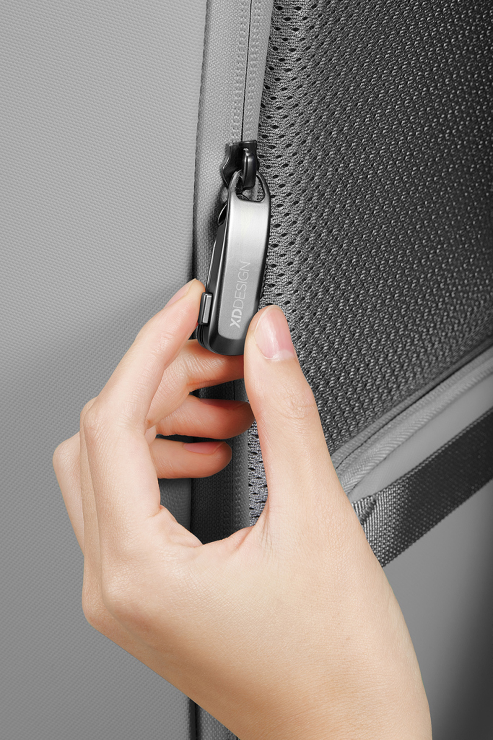 Антикражный рюкзак Bobby Edge из rPET AWARE, 16