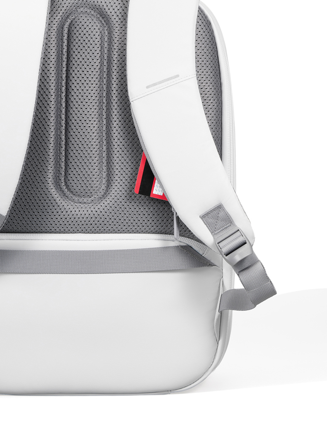 Антикражный рюкзак Bobby Edge из rPET AWARE, 16