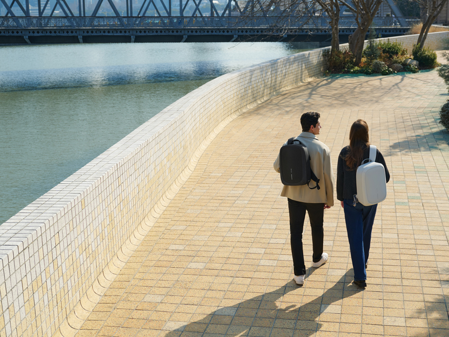 Антикражный рюкзак Bobby Edge из rPET AWARE, 16