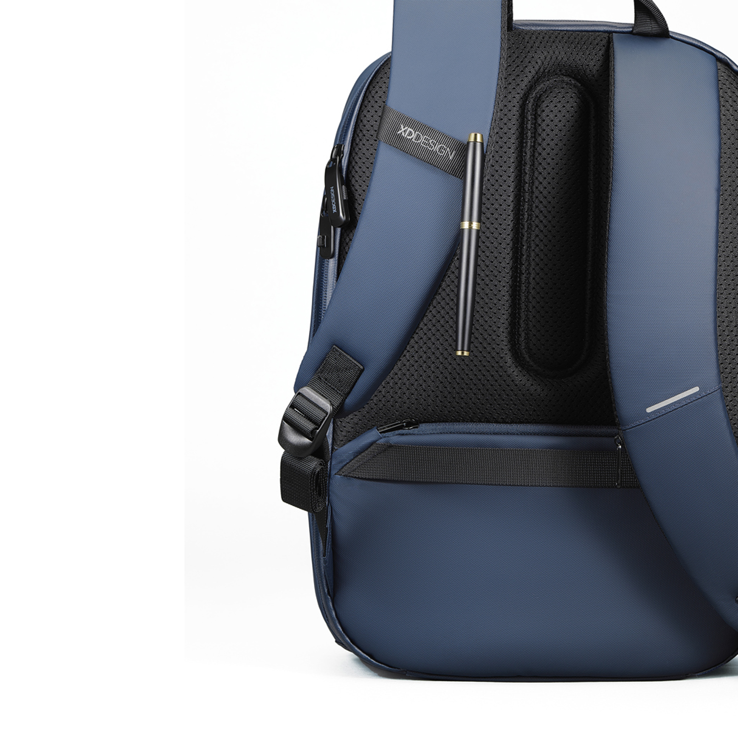 Антикражный рюкзак Bobby Edge из rPET AWARE, 16