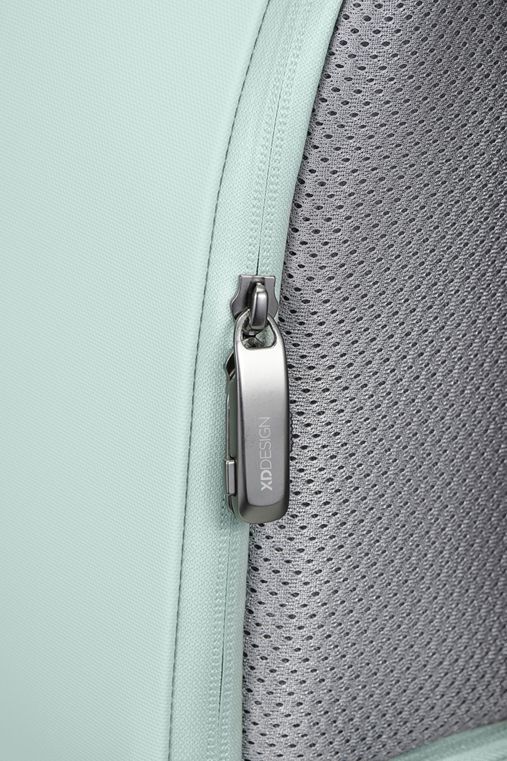 Антикражный рюкзак Bobby Edge из rPET AWARE, 16