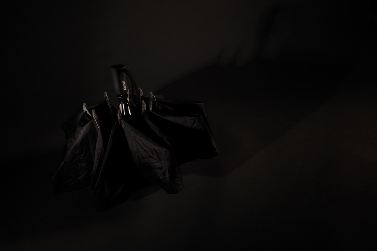 Автоматический складной зонт Swiss Peak из rPET AWARE, d116 см