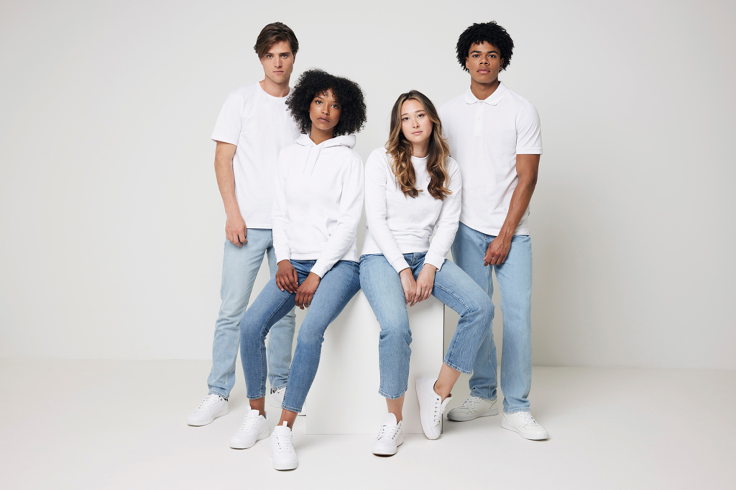 Свитшот Iqoniq Zion из переработанного хлопка, унисекс, 340 г/м