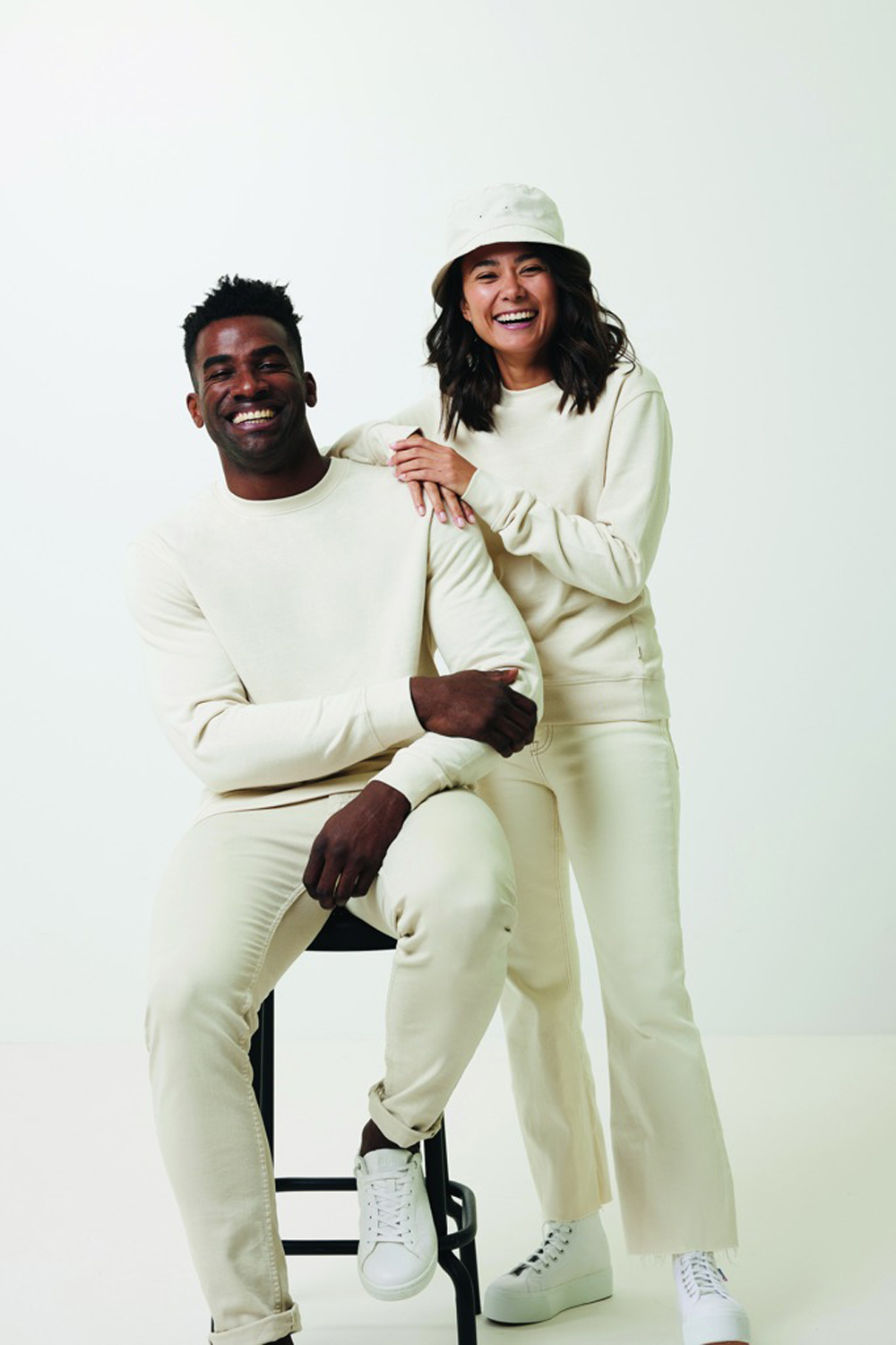 Свитшот Iqoniq Denali из переработанного неокрашенного хлопка, унисекс, 340 г/м