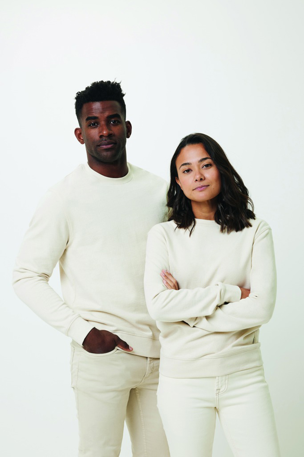 Свитшот Iqoniq Denali из переработанного неокрашенного хлопка, унисекс, 340 г/м