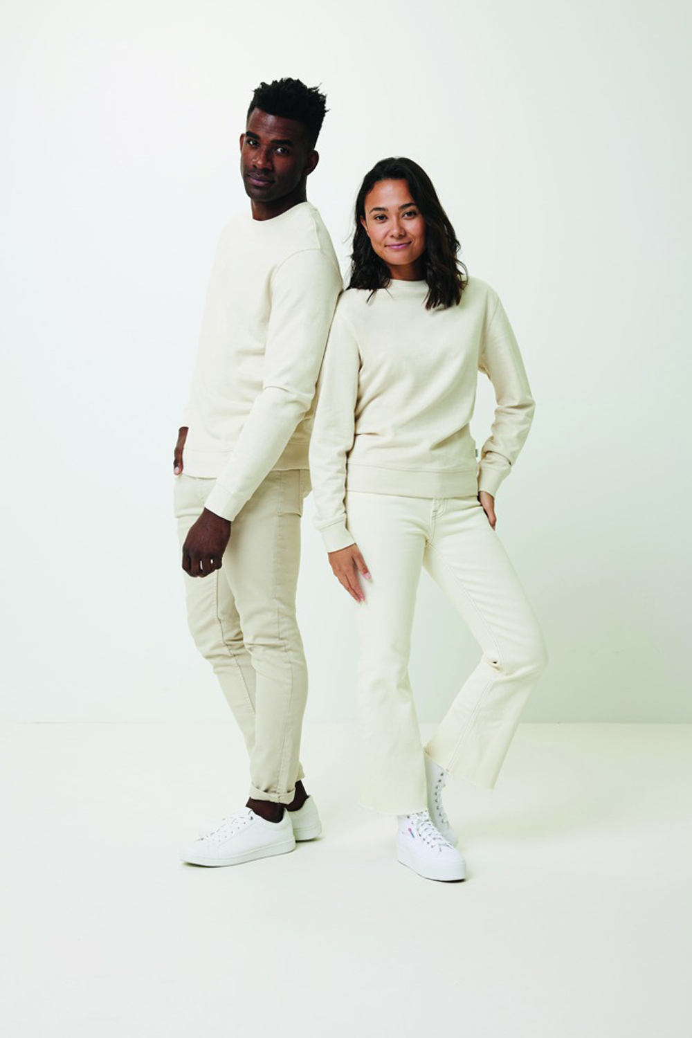 Свитшот Iqoniq Denali из переработанного неокрашенного хлопка, унисекс, 340 г/м