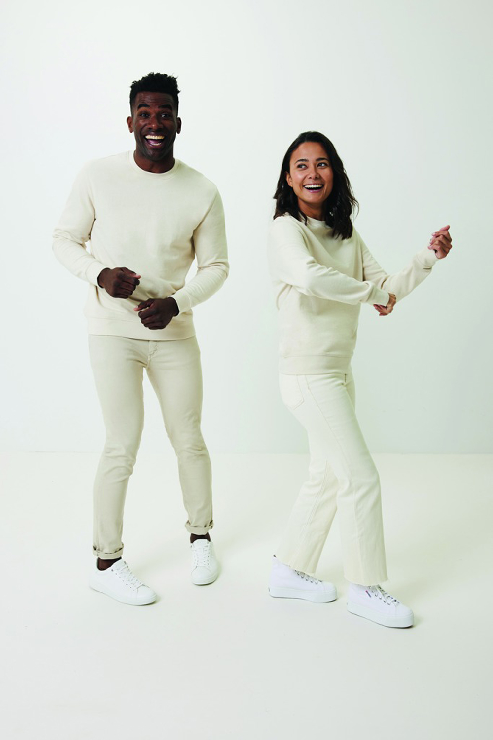 Свитшот Iqoniq Denali из переработанного неокрашенного хлопка, унисекс, 340 г/м