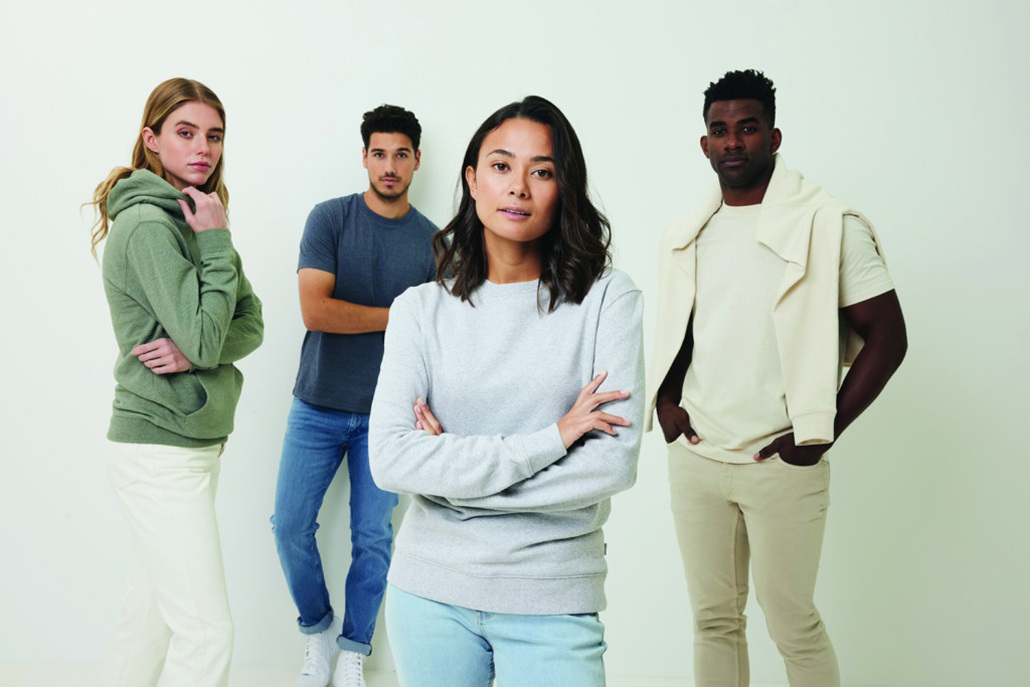 Свитшот Iqoniq Denali из переработанного неокрашенного хлопка, унисекс, 340 г/м