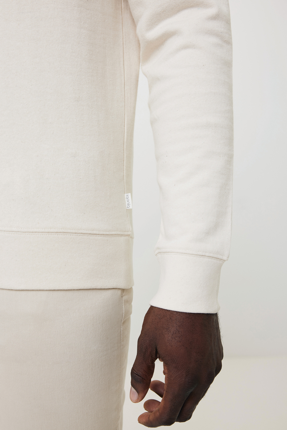 Свитшот Iqoniq Denali из переработанного неокрашенного хлопка, унисекс, 340 г/м