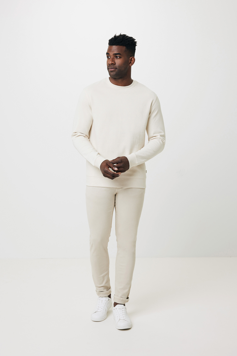 Свитшот Iqoniq Denali из переработанного неокрашенного хлопка, унисекс, 340 г/м