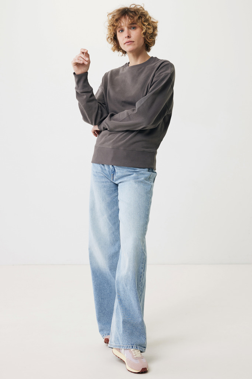 Свитшот Iqoniq Kruger из переработанного хлопка, свободный крой, унисекс, 340 г/м