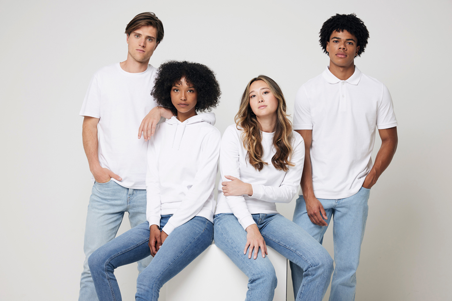 Худи Iqoniq Jasper из переработанного хлопка, унисекс, 340 г/м