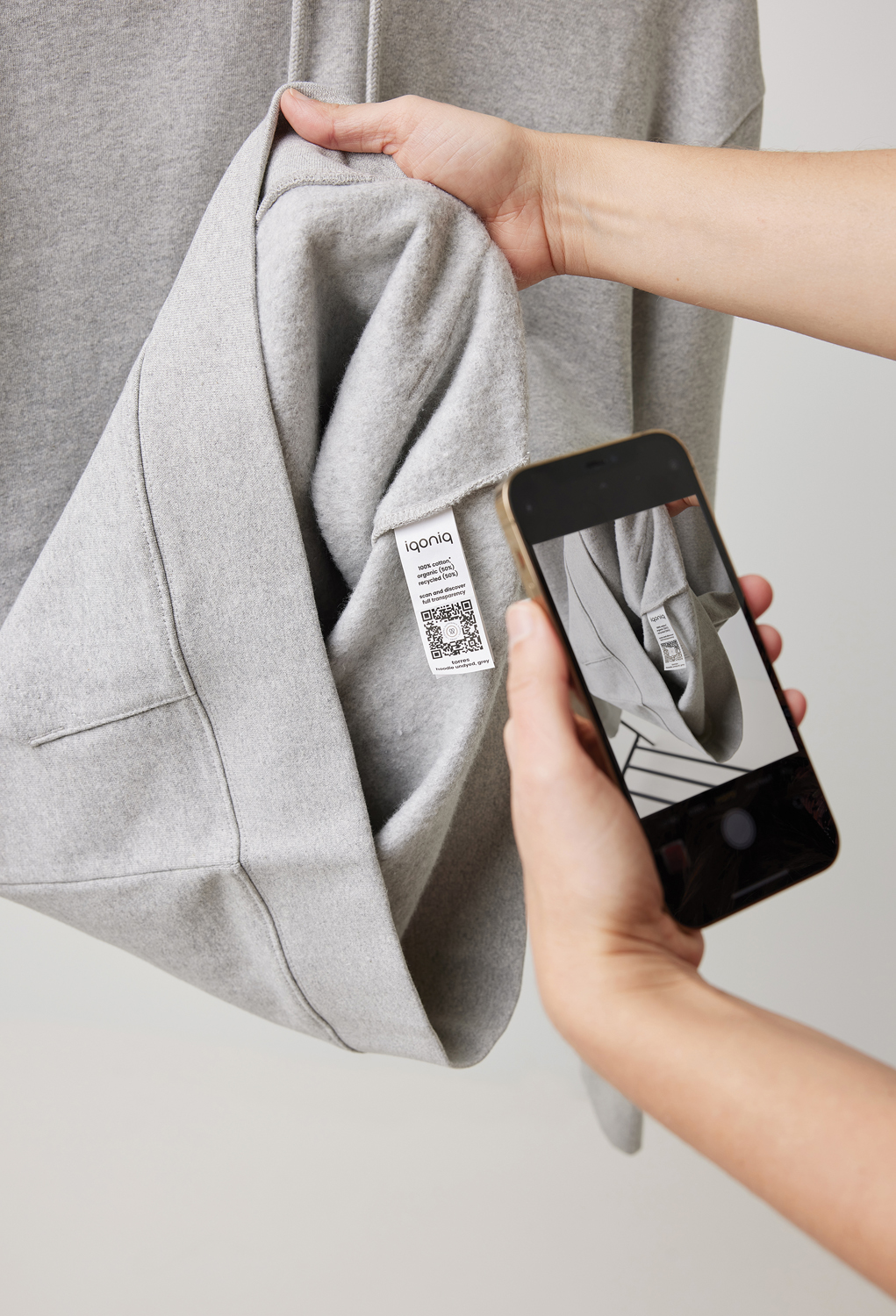 Худи Iqoniq Torres из переработанного неокрашенного хлопка, унисекс, 340 г/м