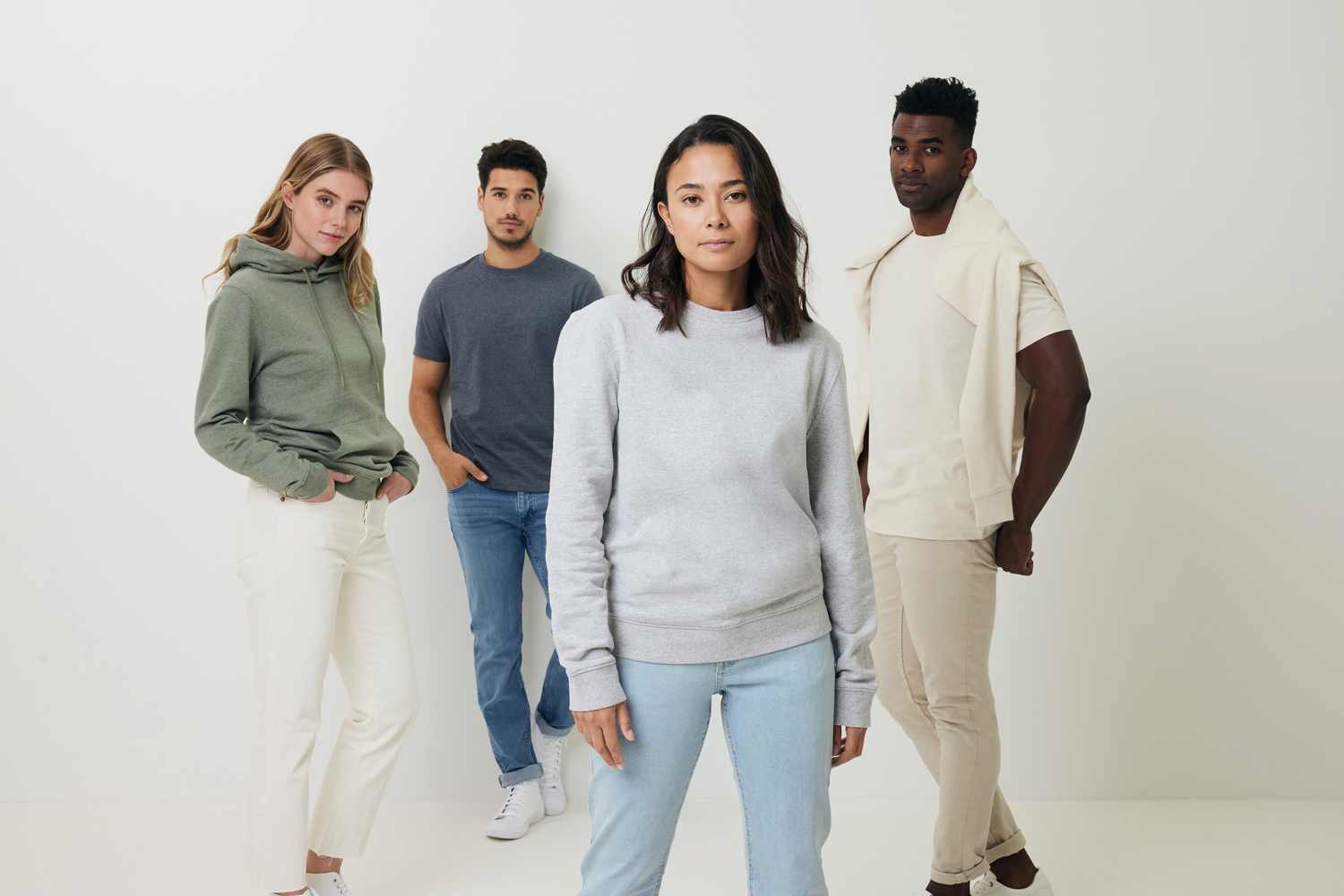 Худи Iqoniq Torres из переработанного неокрашенного хлопка, унисекс, 340 г/м