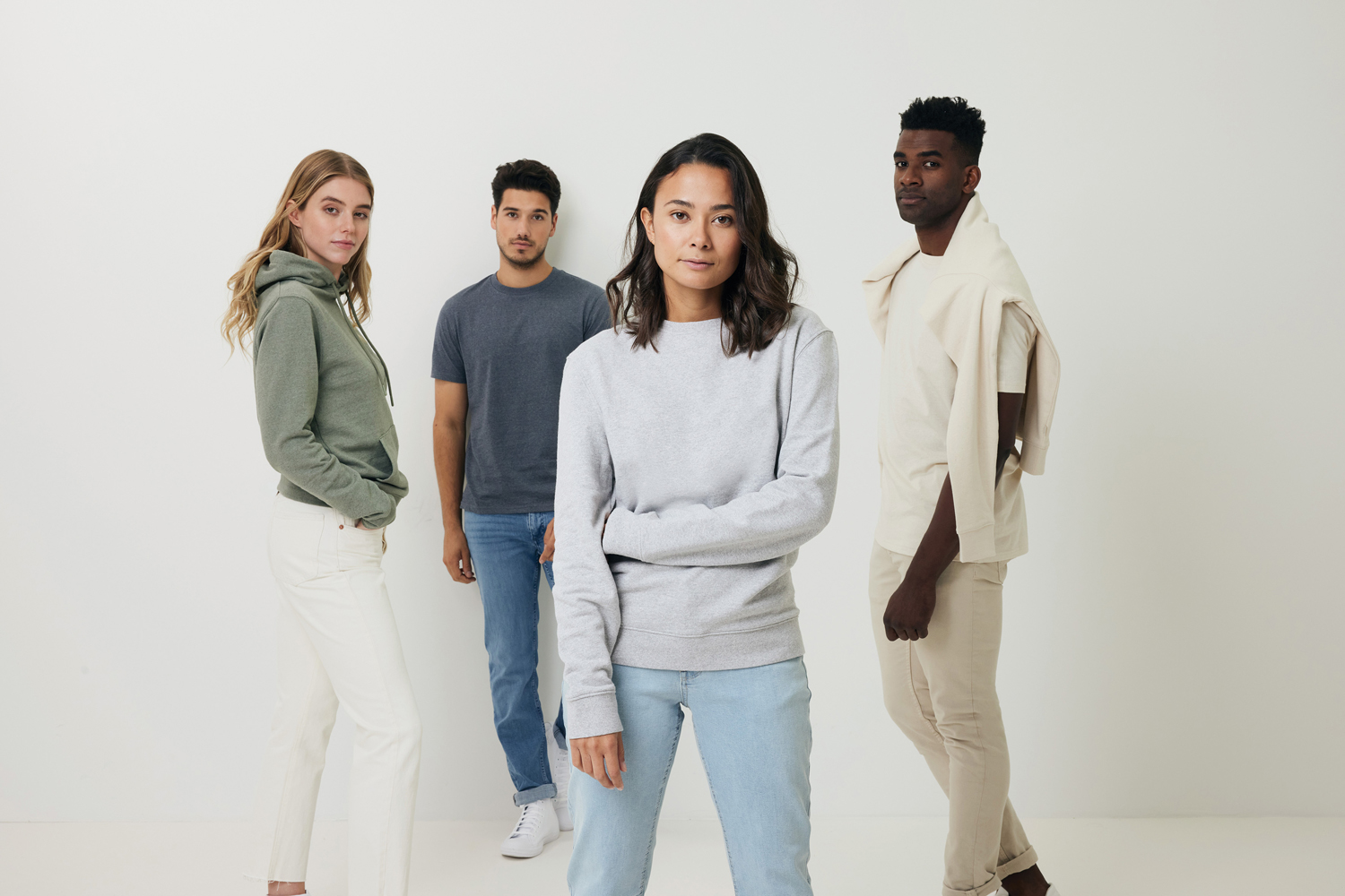 Худи Iqoniq Torres из переработанного неокрашенного хлопка, унисекс, 340 г/м