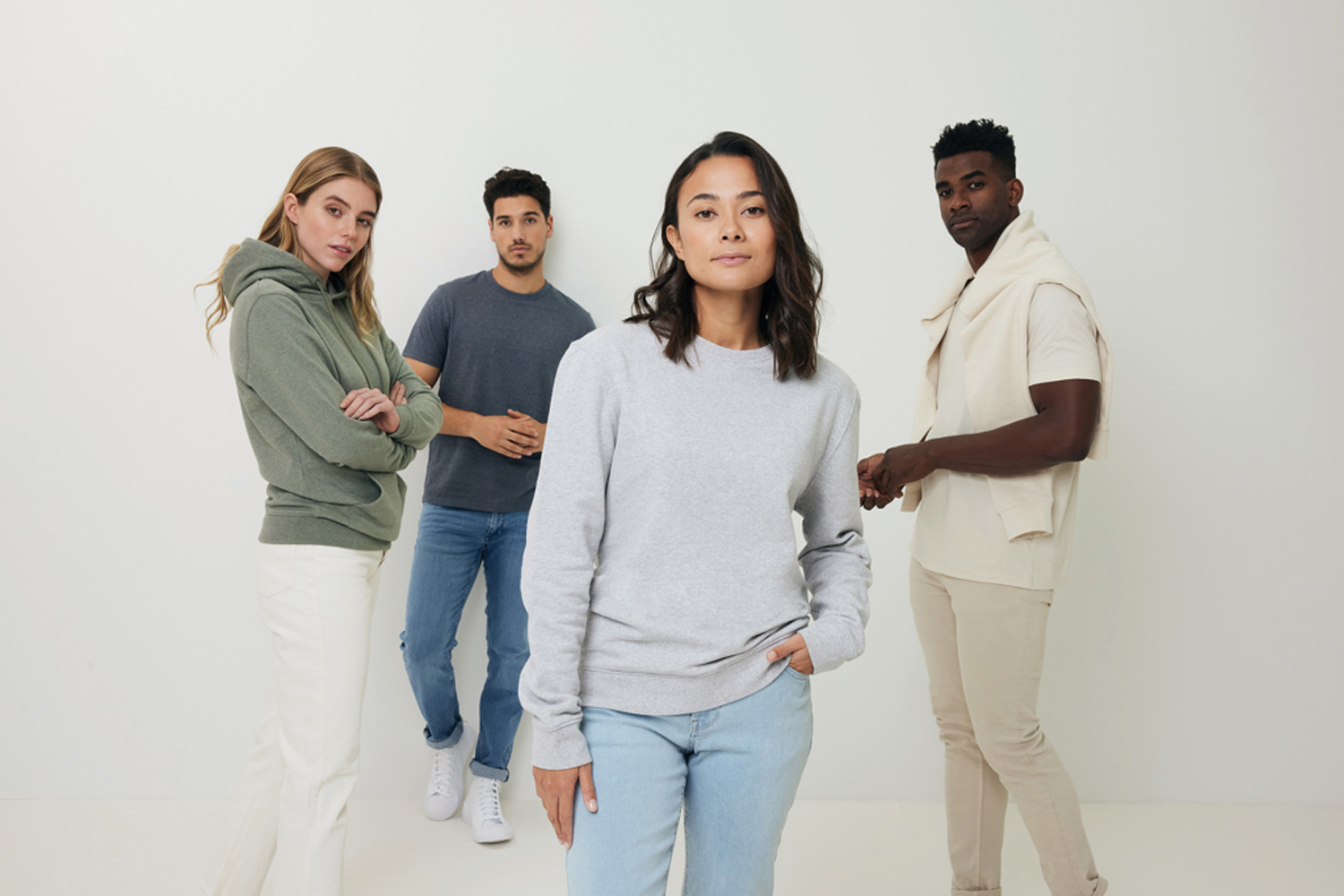 Худи Iqoniq Torres из переработанного неокрашенного хлопка, унисекс, 340 г/м