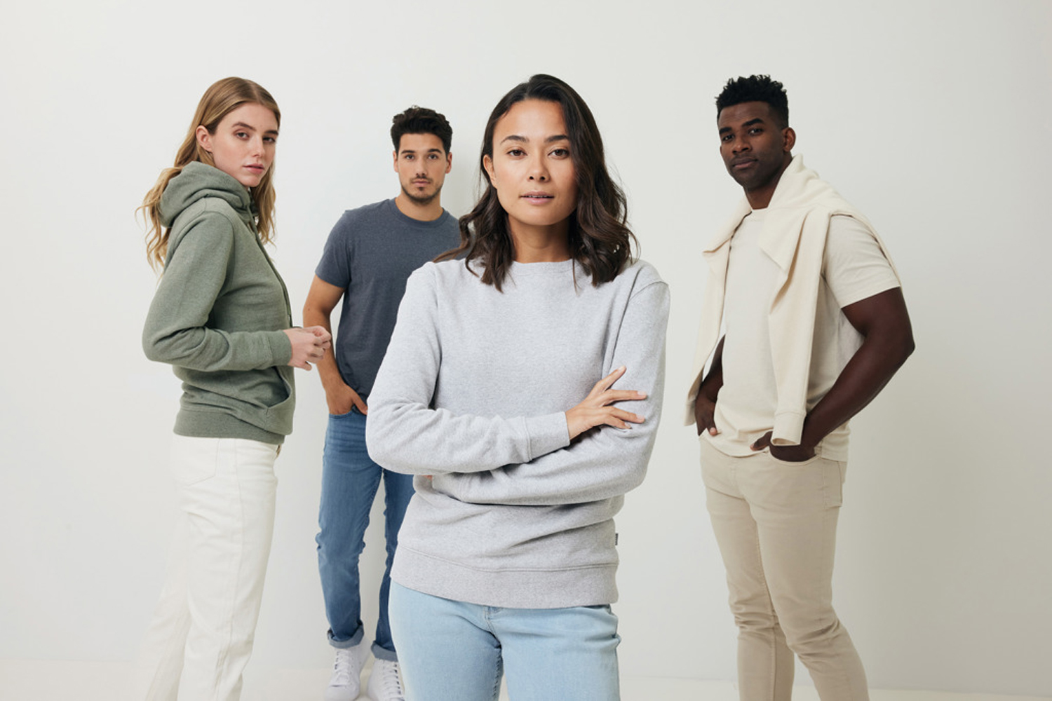 Худи Iqoniq Torres из переработанного неокрашенного хлопка, унисекс, 340 г/м