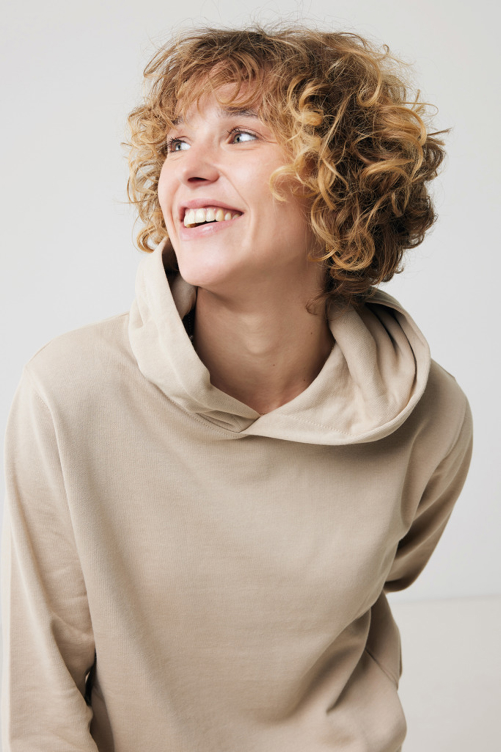 Худи Iqoniq Yengo из переработанного хлопка, унисекс, 280 г/м