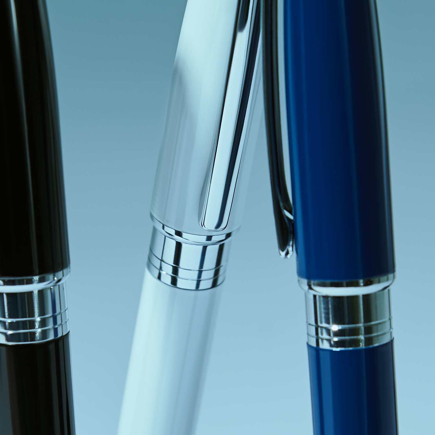 Шариковая ручка Soprano, белая