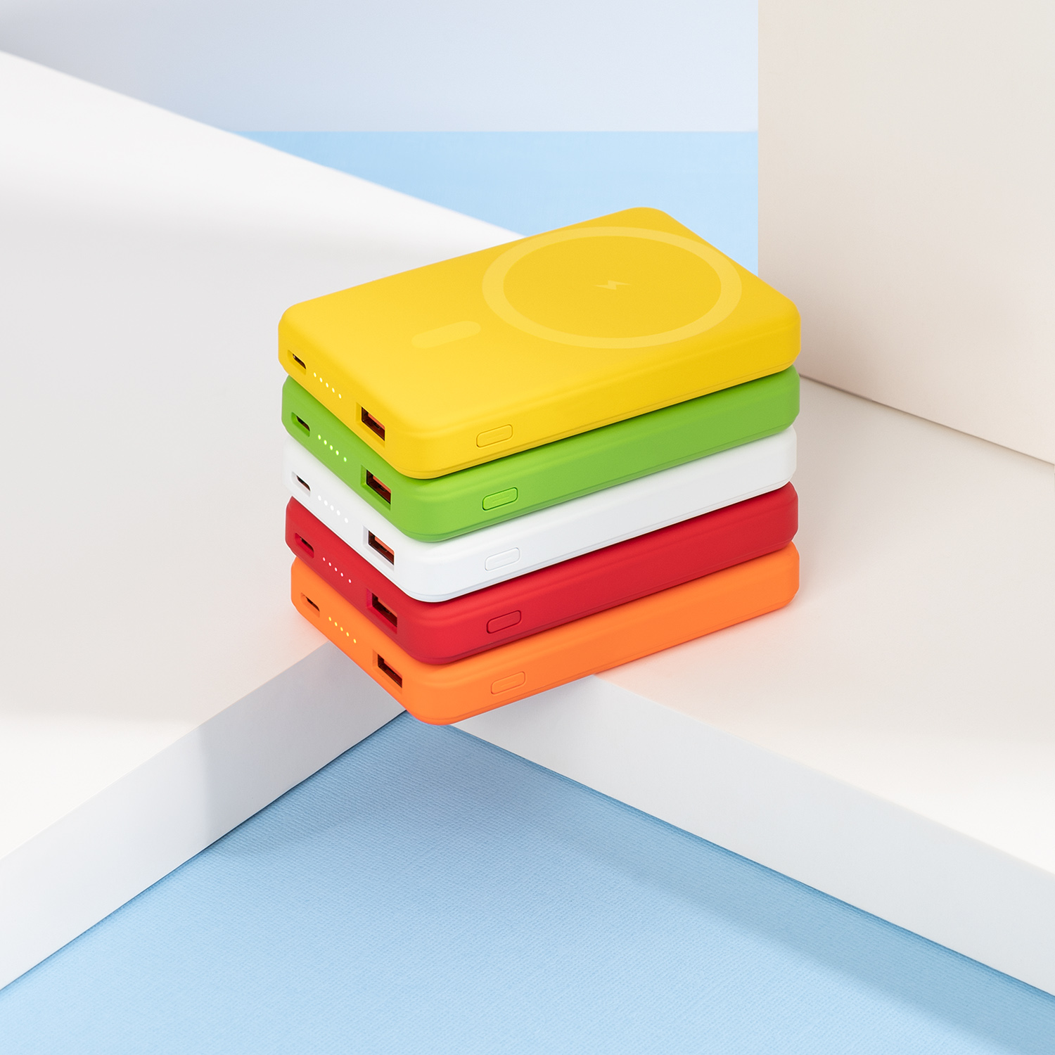 Внешний аккумулятор Largo PD 5000mAh с функцией беспроводной зарядки 15W, белый