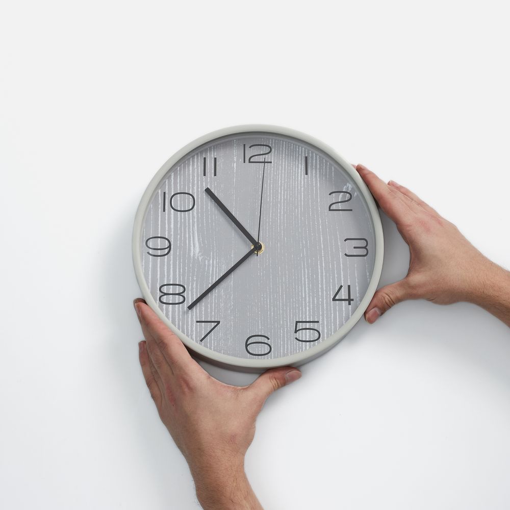 Часы Vintage, серые