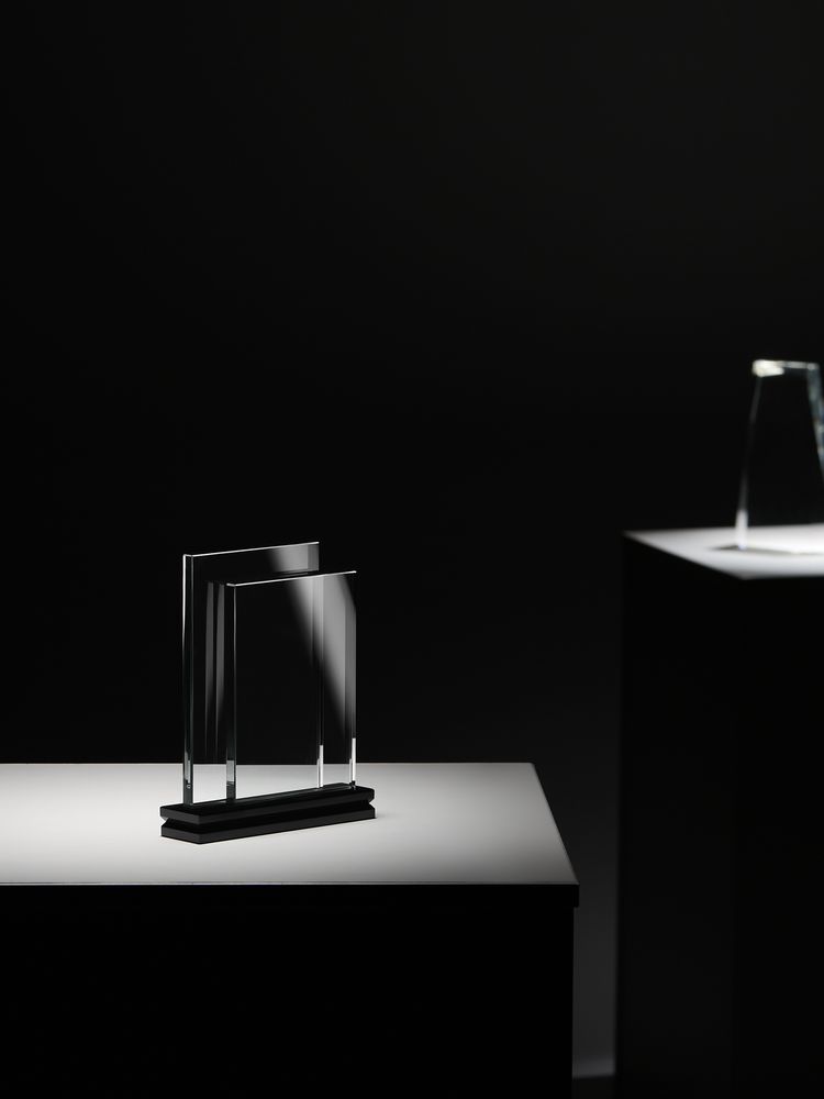 Стела Twinstand